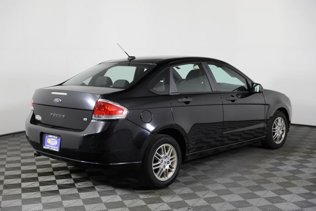 2010 Ford Focus SE - Photo 21