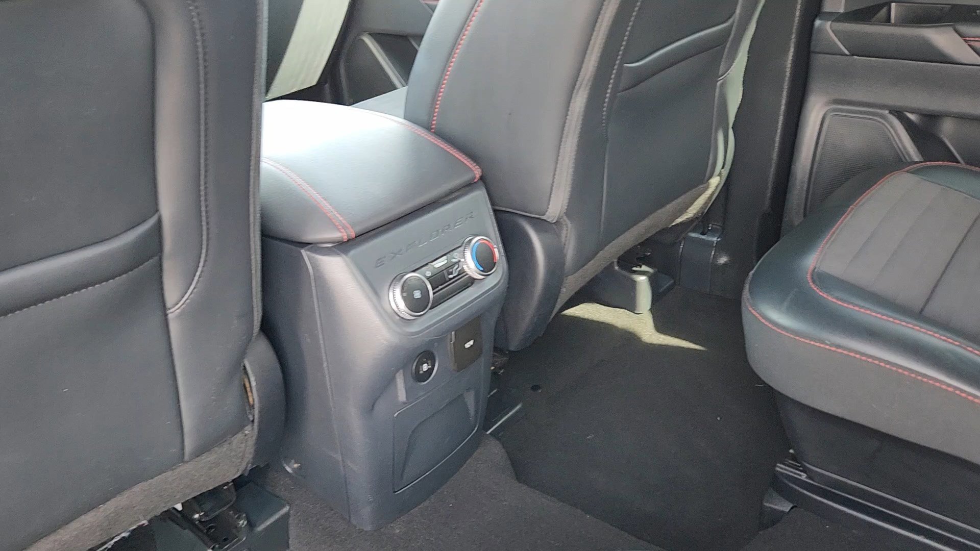 Used 2025 Black Metallic Ford ST-Line image 16