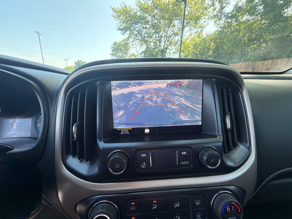 Used 2021 SATIN STEEL METALLIC GMC 4WD Denali image 26