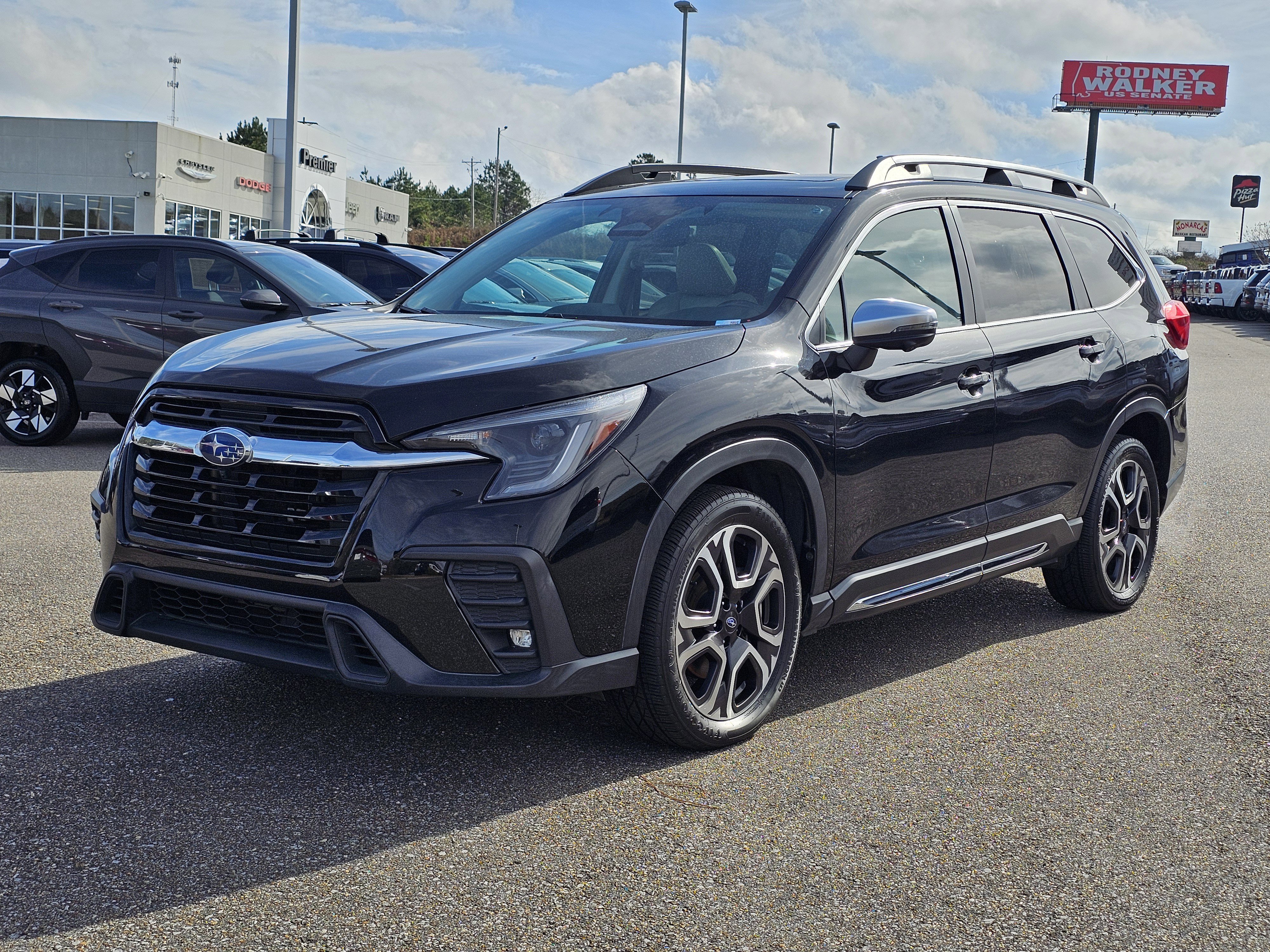 2023 Subaru Ascent - Image 1