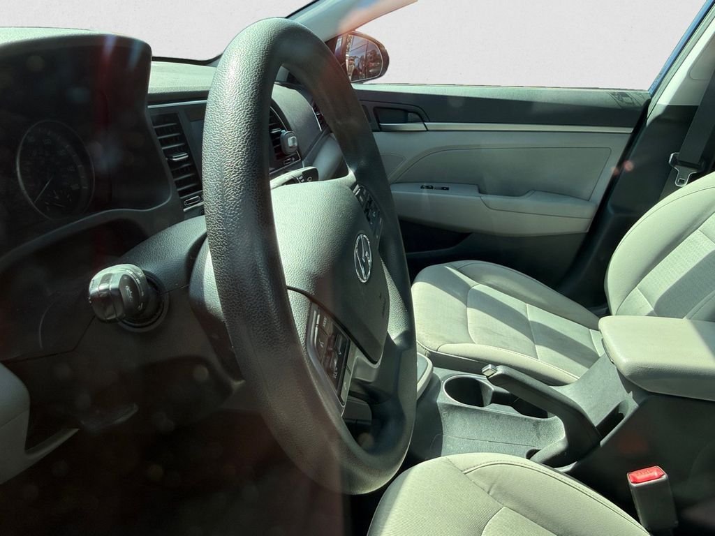 Used 2018 Blue Hyundai SEL image 8