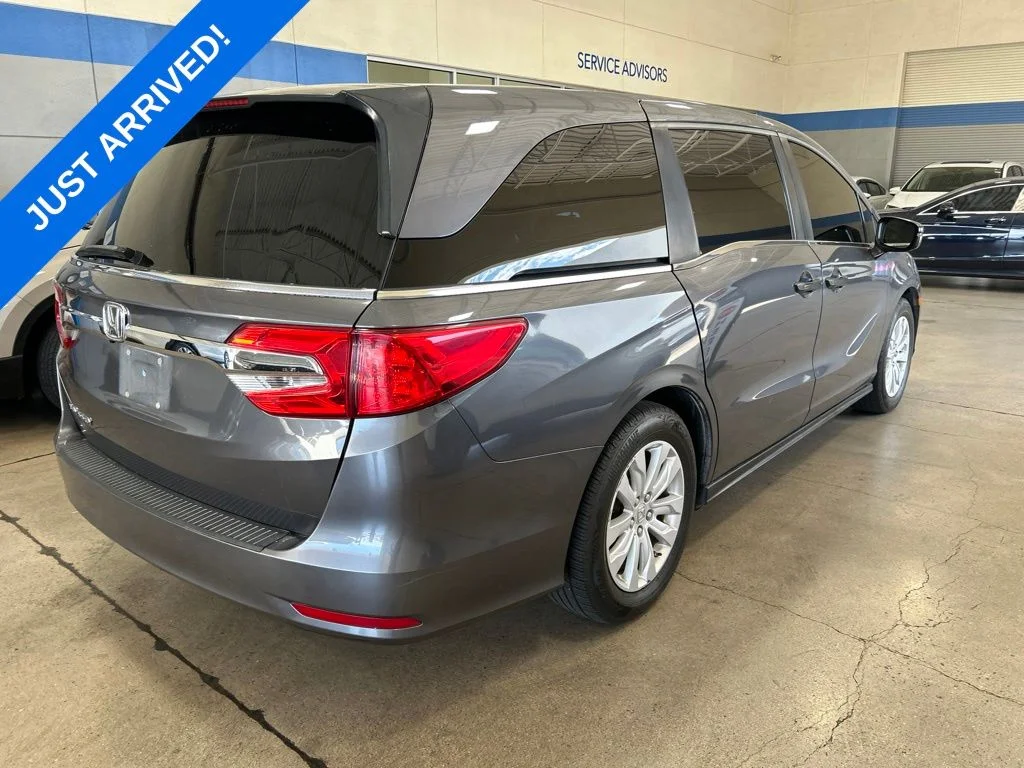 Used 2018  Honda LX image 3