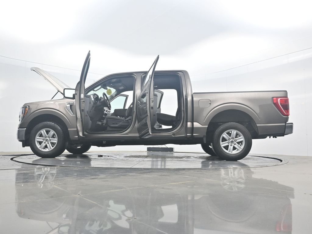 Used 2023 Gray Ford XLT image 43