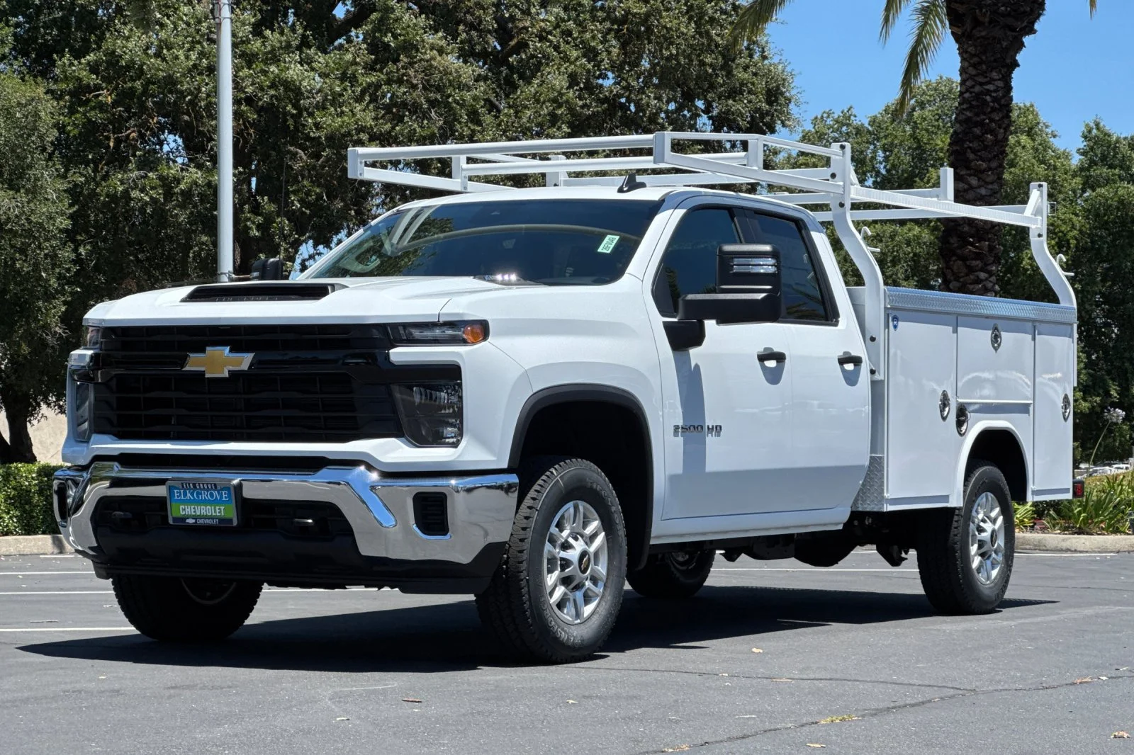 2026 Chevrolet Silverado 2500 HD WT view 7