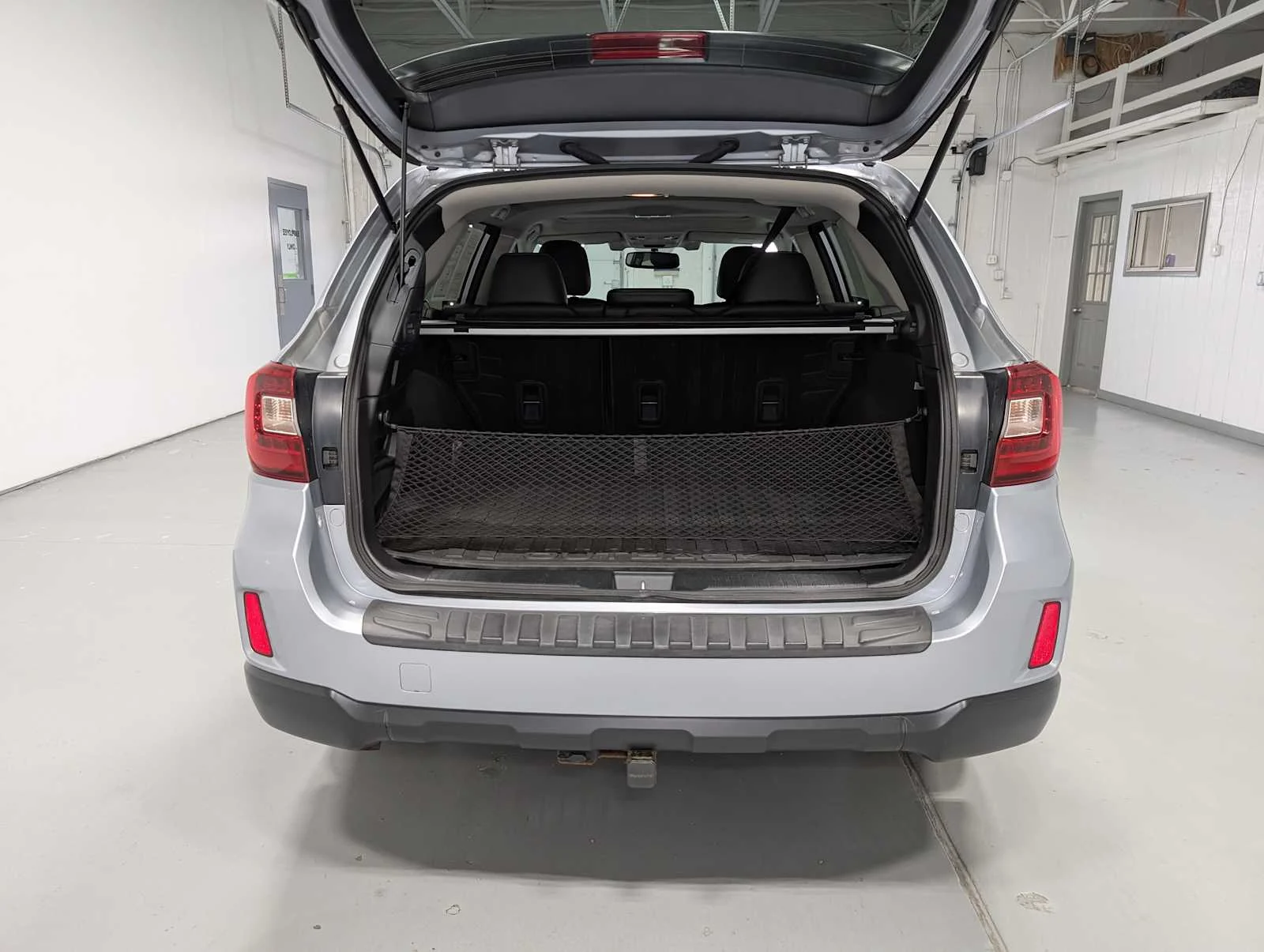 Used 2016 Ice Silver Metallic Subaru 2.5i Limited image 40