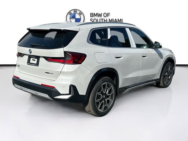 New 2026 White BMW xDrive28i image 6