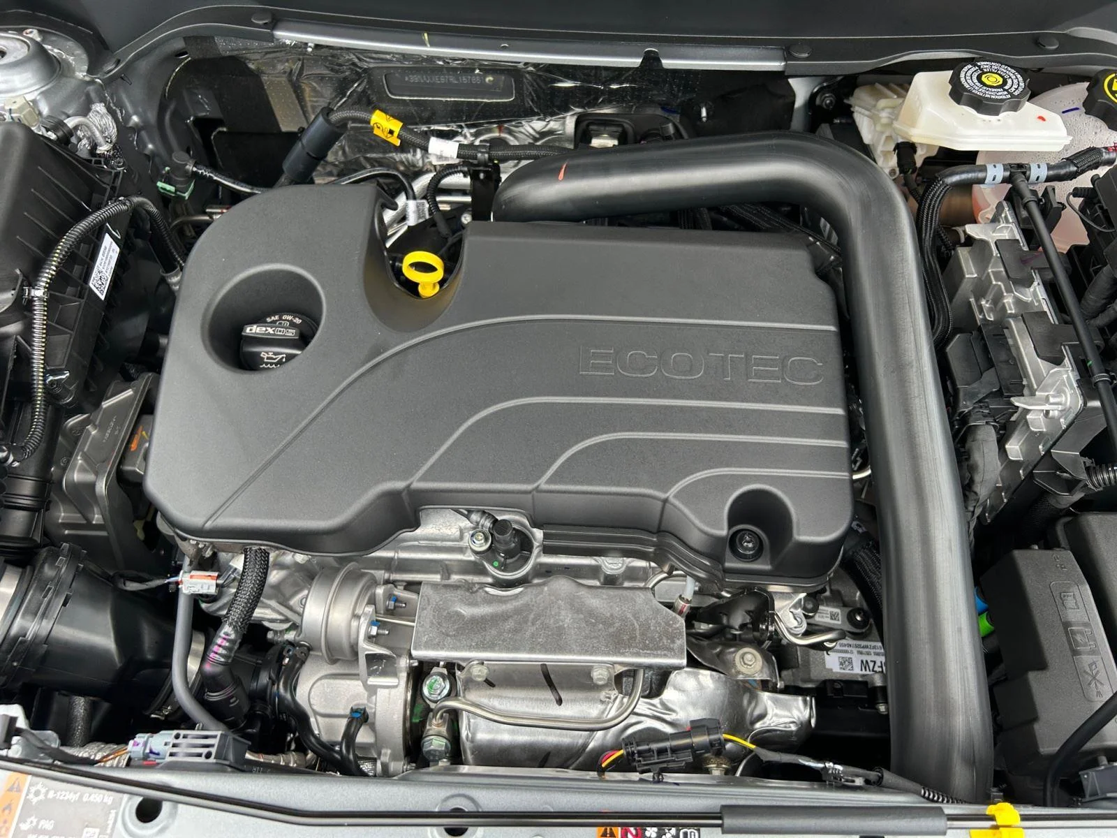 Used 2024 Sterling Gray Metallic Chevrolet Premier image 24