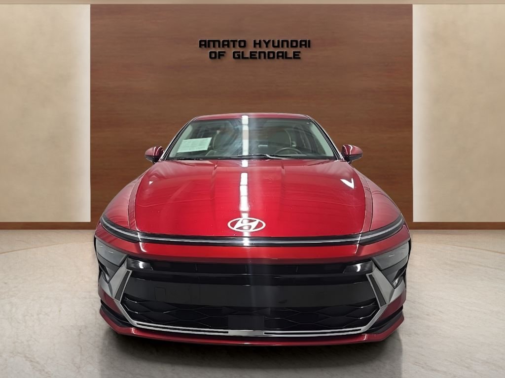 Certified Used 2025 Red Hyundai SEL image 9