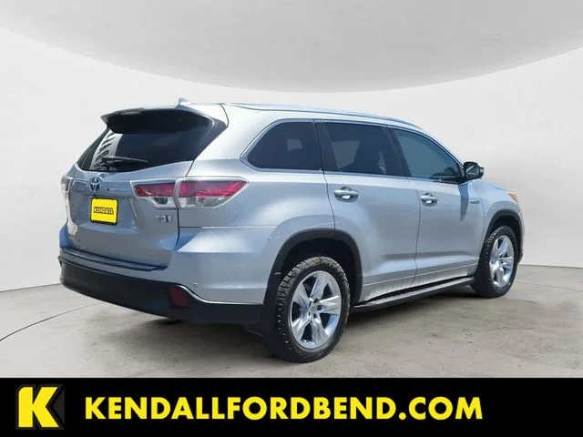 Used 2014 Silver Toyota Limited image 5