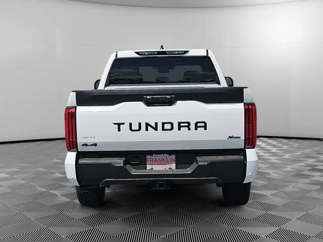 New 2026 Ice Cap Toyota SR5 image 4