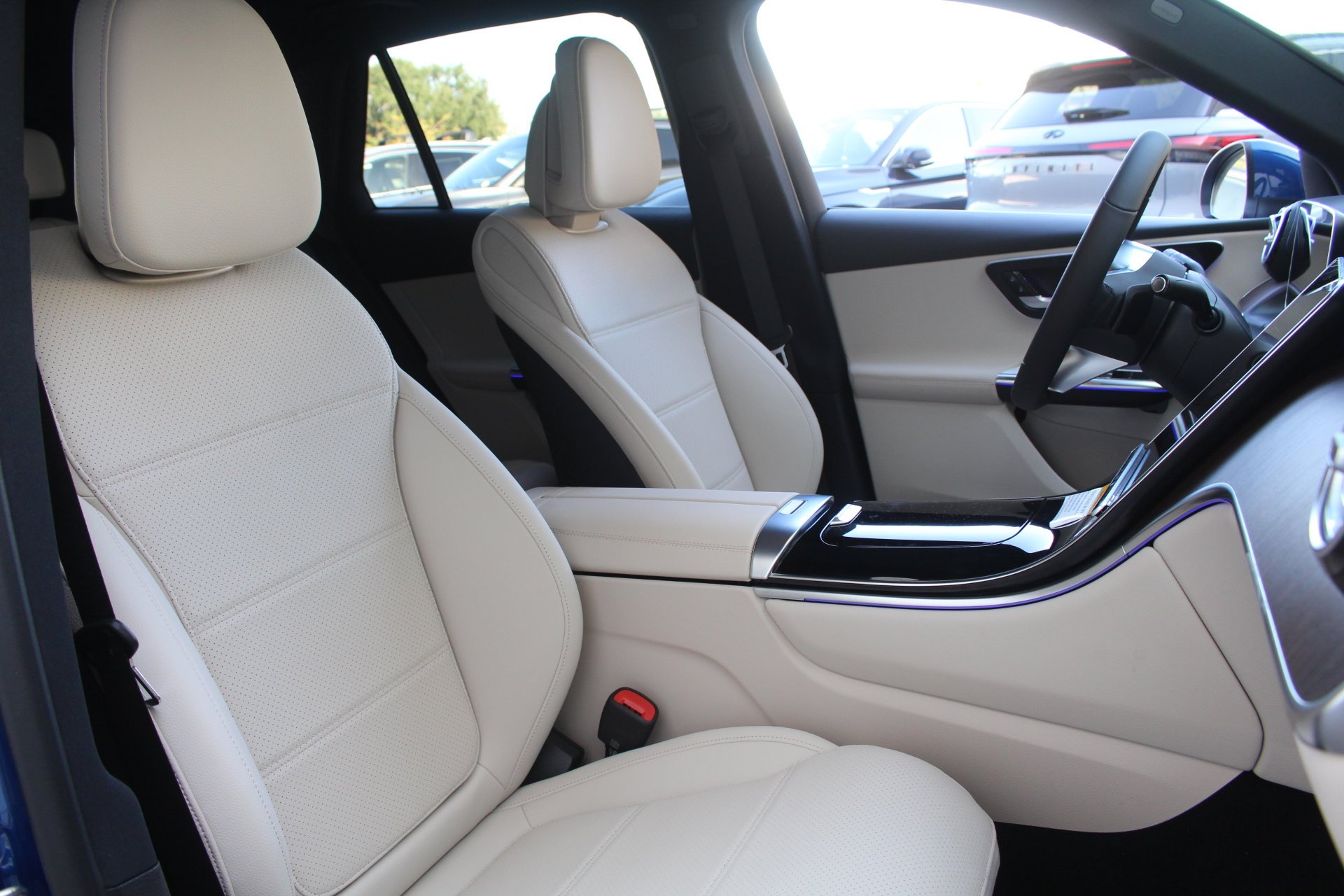 New 2026 Starling Blue Metallic Mercedes-Benz GLC 300 image 22