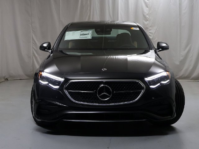 New 2027 Graphite Grey Metallic Mercedes-Benz E 450 image 5