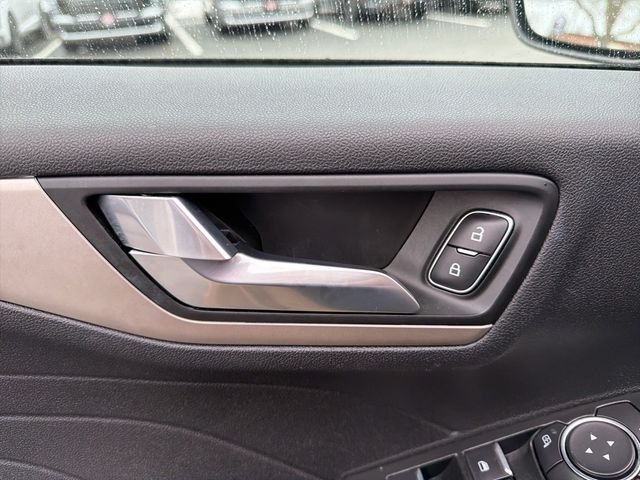 2022 Ford Escape SEL - Photo 18