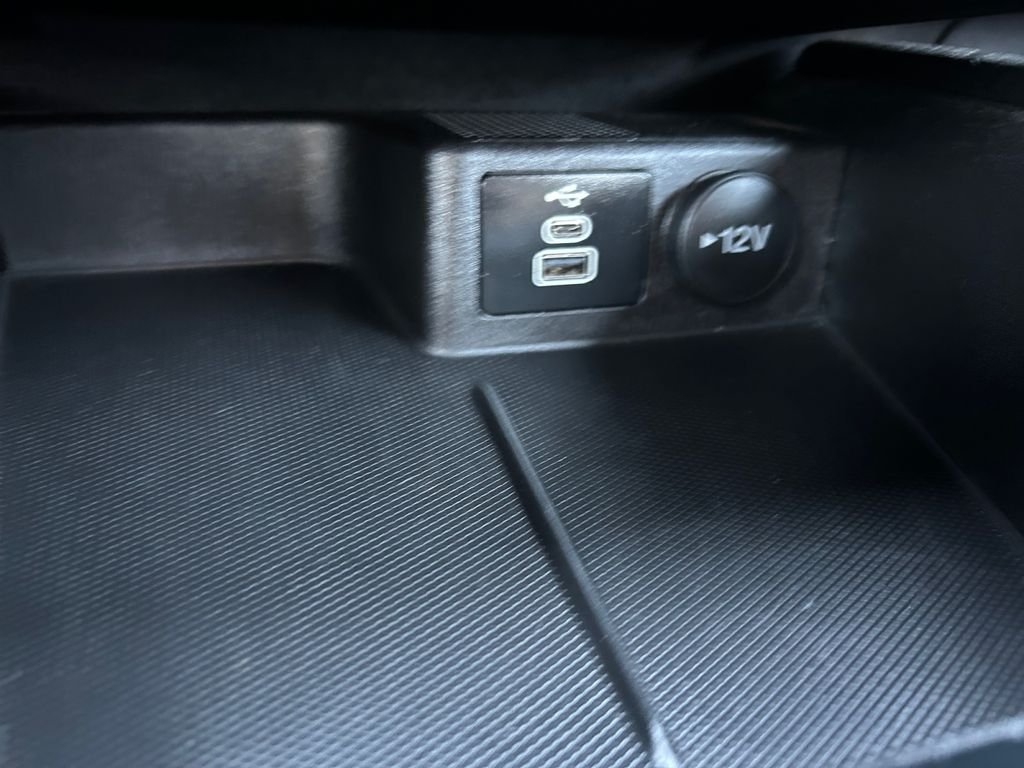 Used 2024 Silver Ford ST-Line image 30