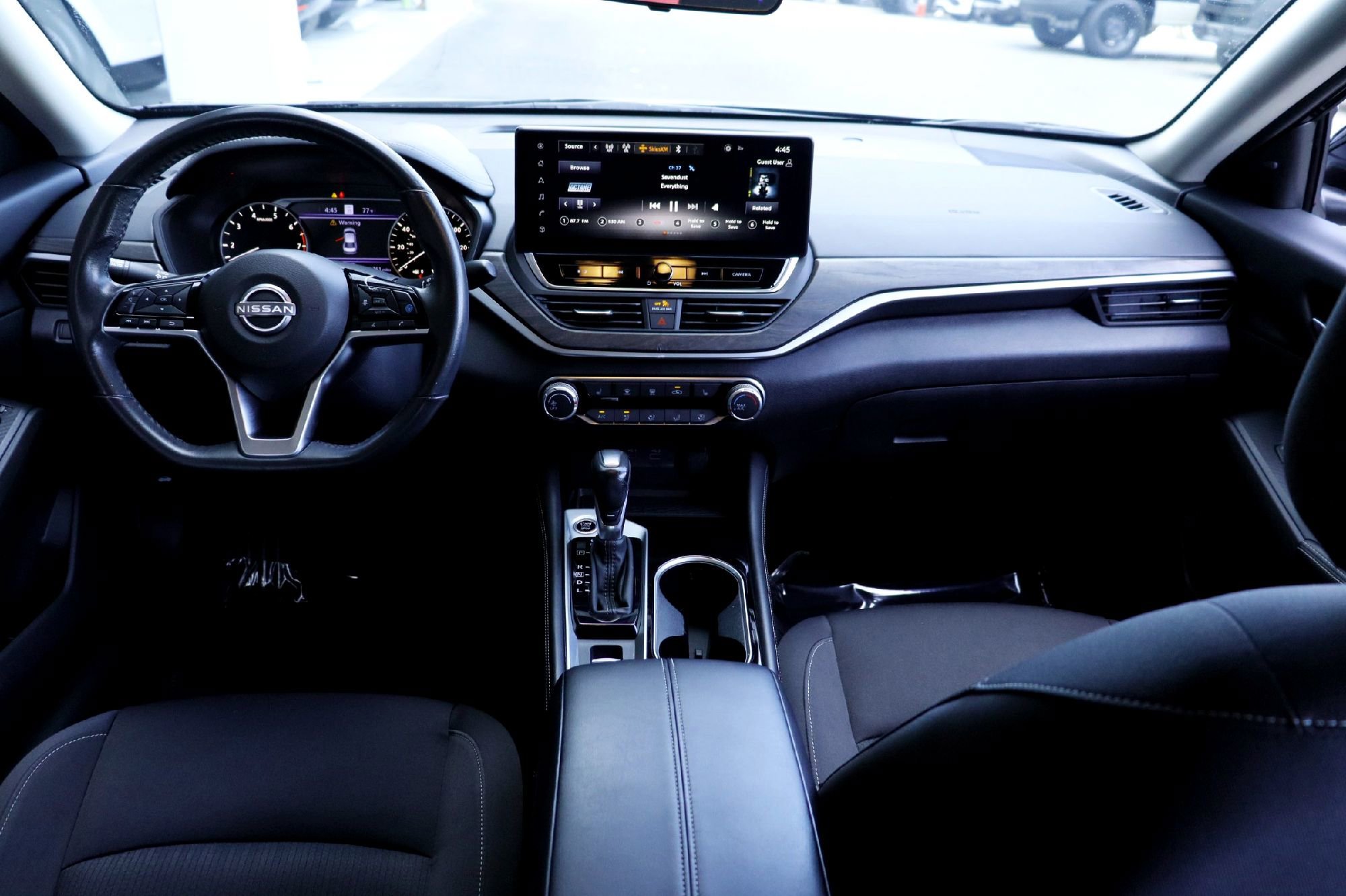 Used 2024 Super Black Nissan 2.5 SV image 23