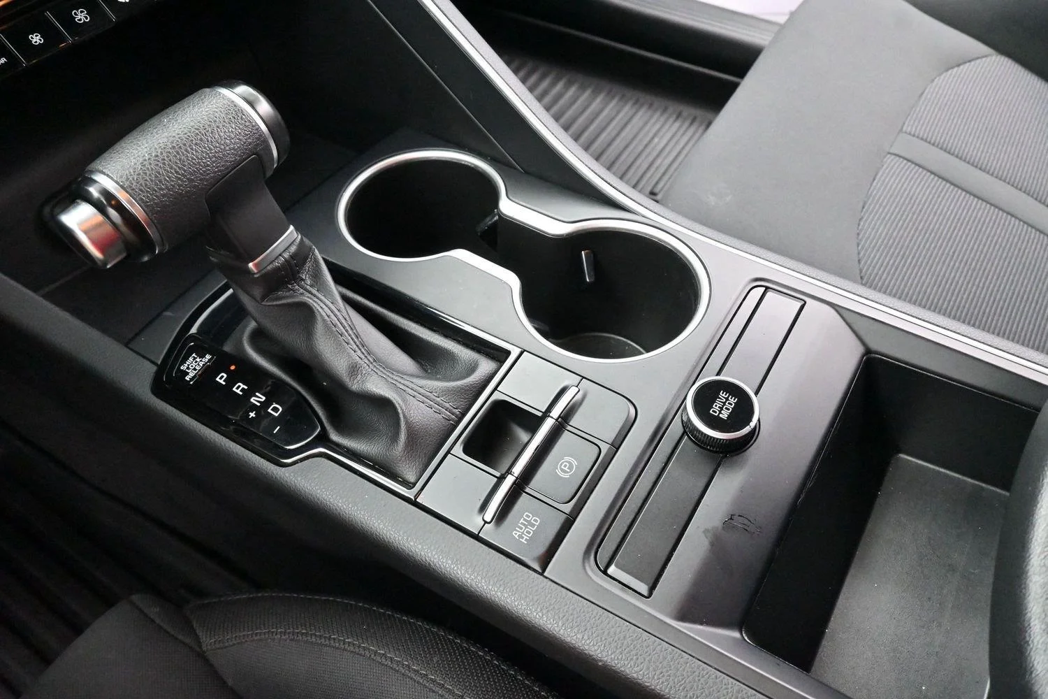 Used 2021 Ebony Black Kia LXS image 24