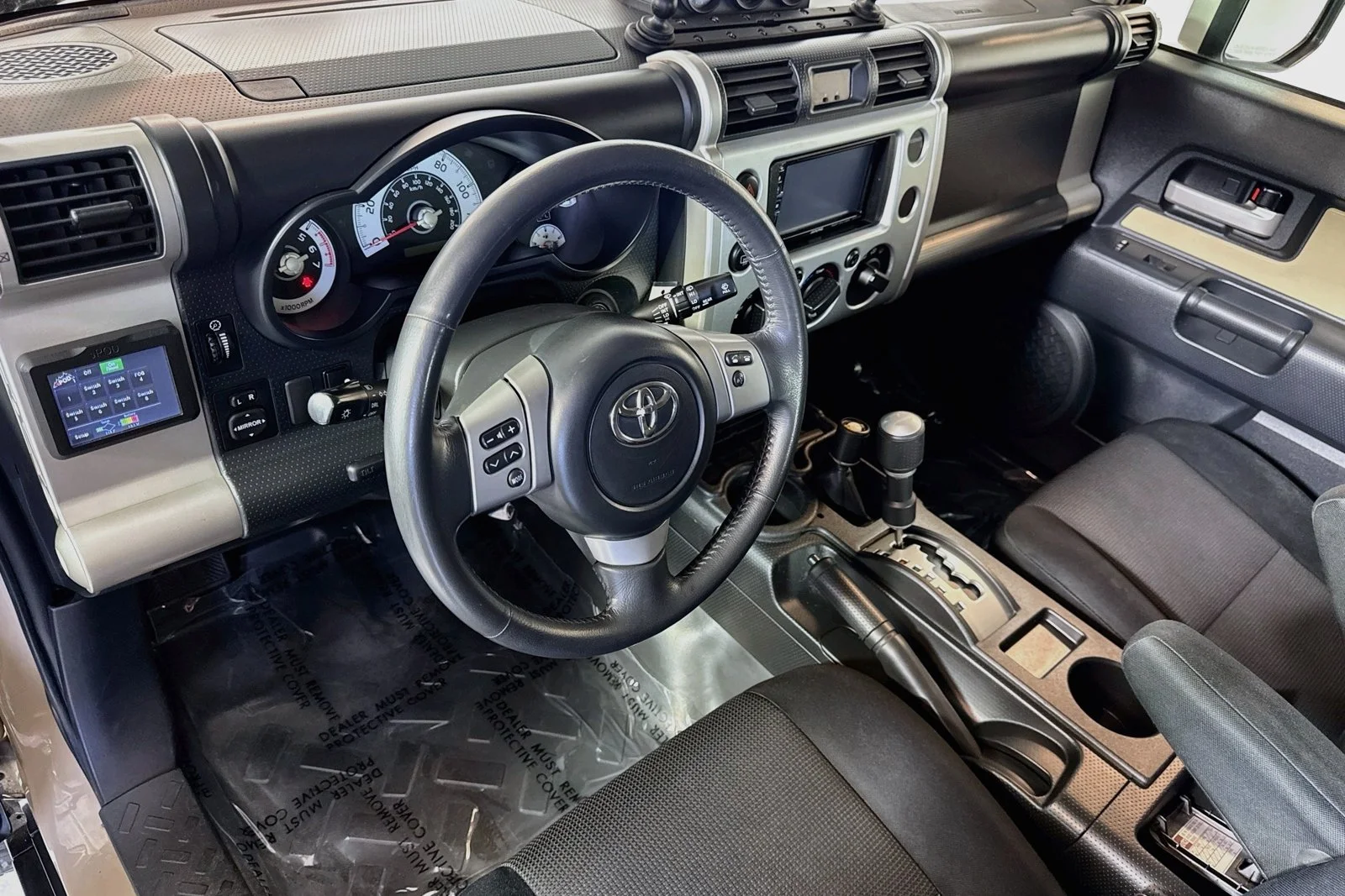 Used 2014 Quicksand Toyota  image 9