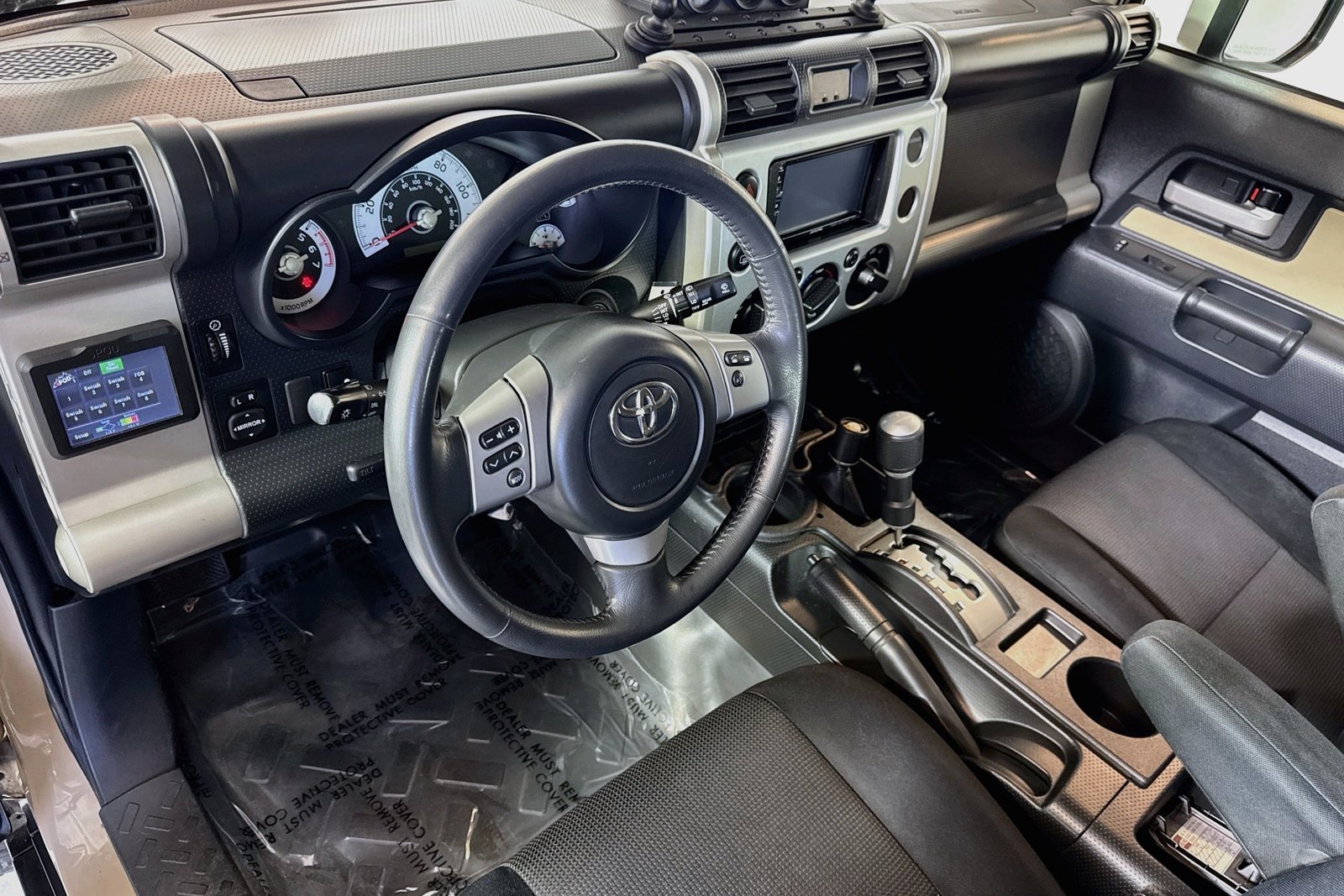 Used 2014 Quicksand Toyota  image 9