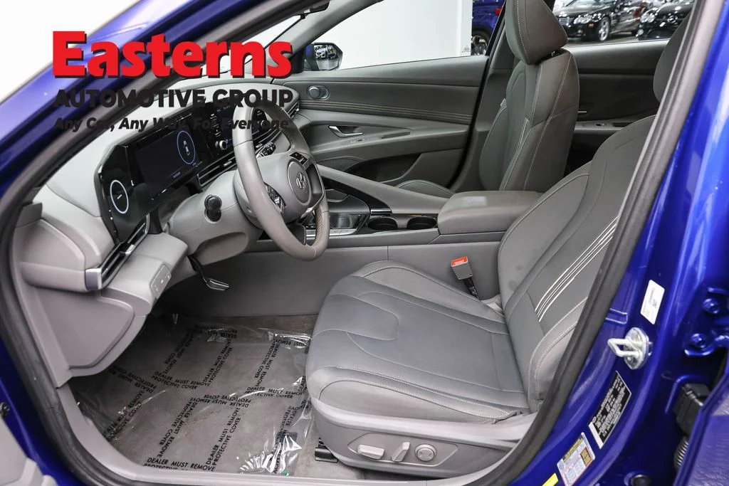 Used 2022 Blue Hyundai SEL image 14
