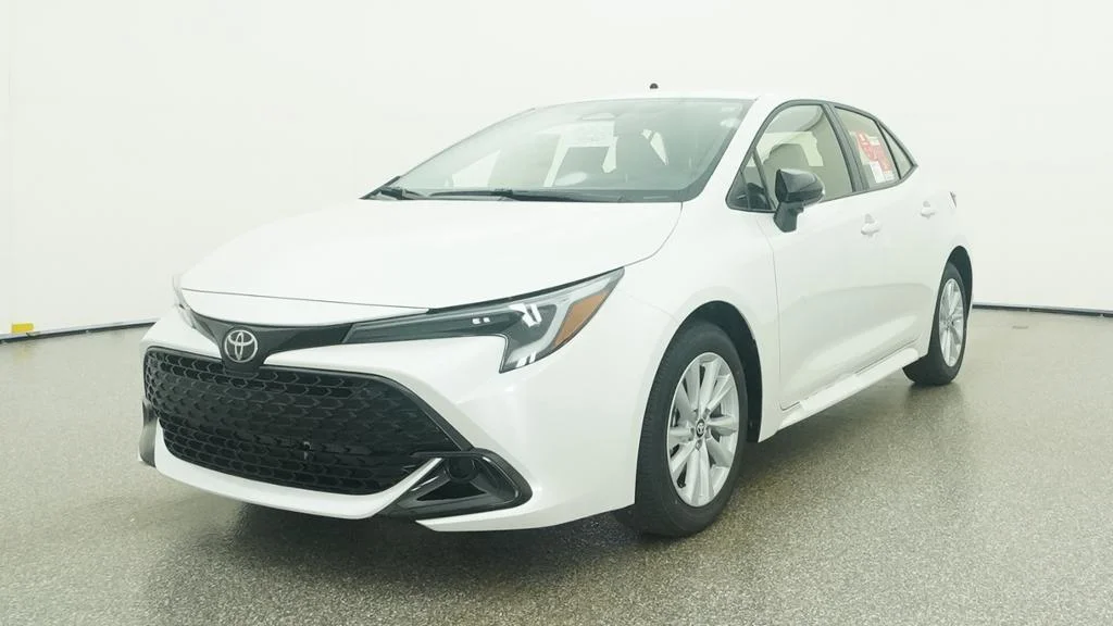 New 2027 Wind Chill Pearl Toyota SE image 19