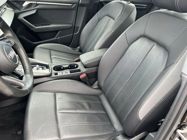 Used 2024  Audi 40 Premium image 34