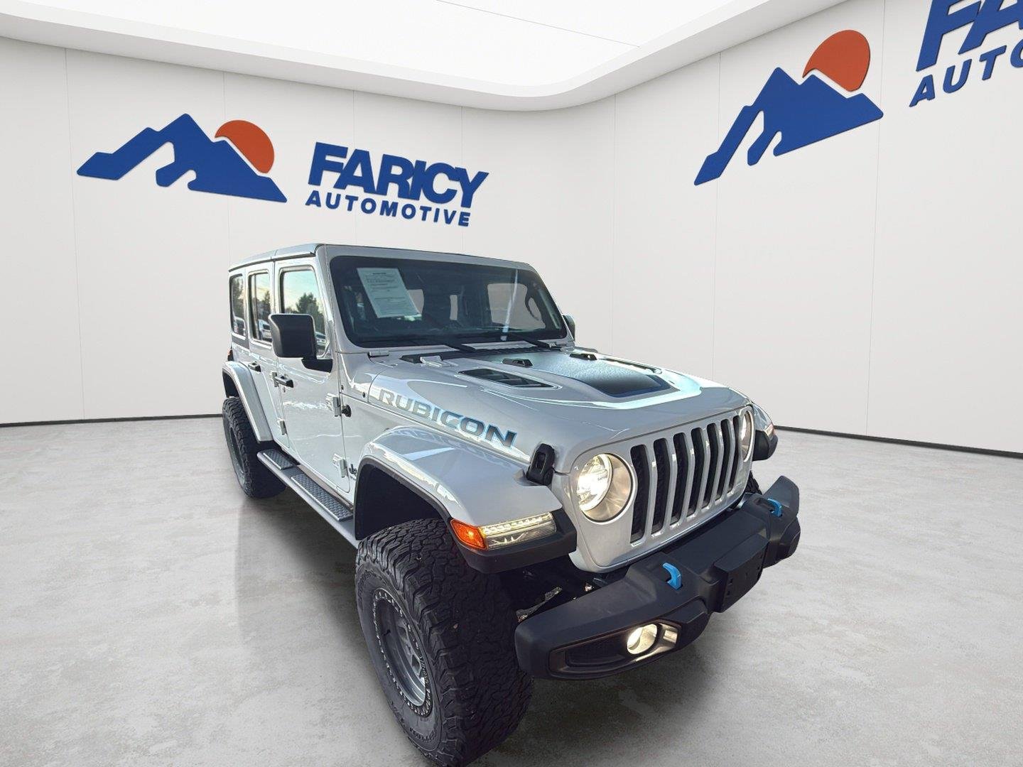 Used 2023 Bright White Clearcoat Jeep Rubicon image 6