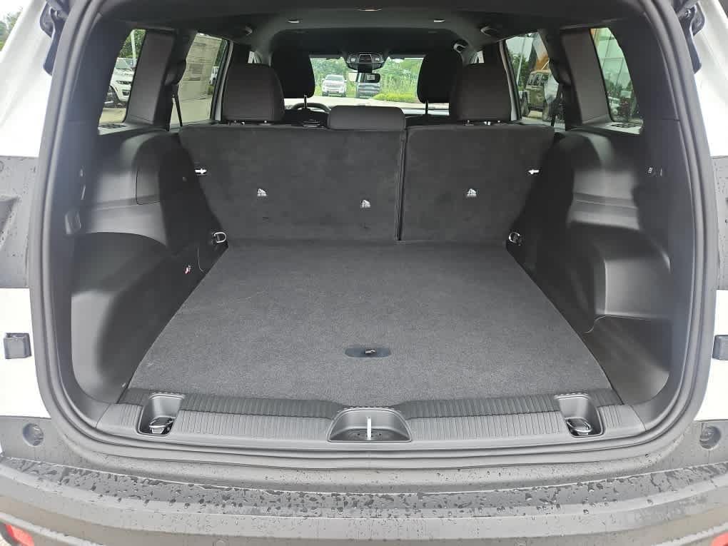 New 2026 Bright White Clearcoat Jeep Laredo image 13