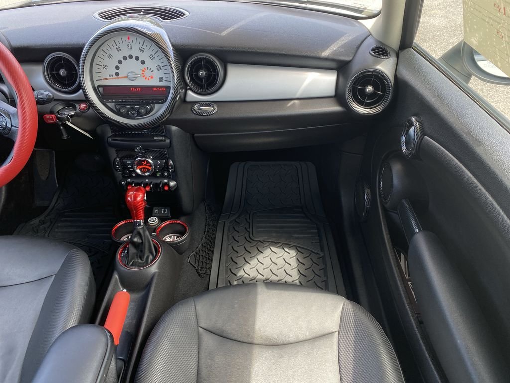 Used 2013 White Silver MINI Base image 17
