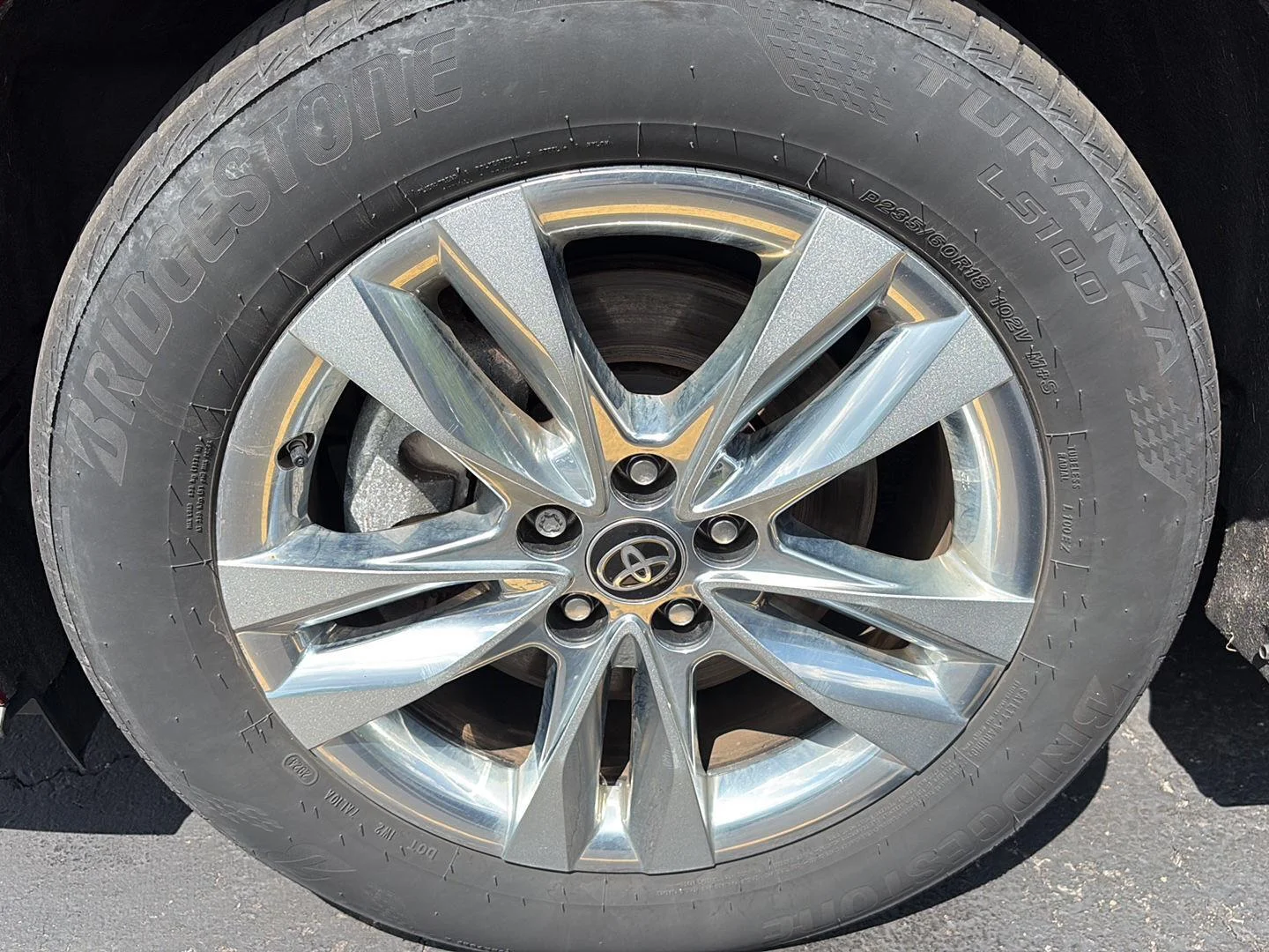 Used 2024 Ruby Flare Pearl Toyota XLE image 18