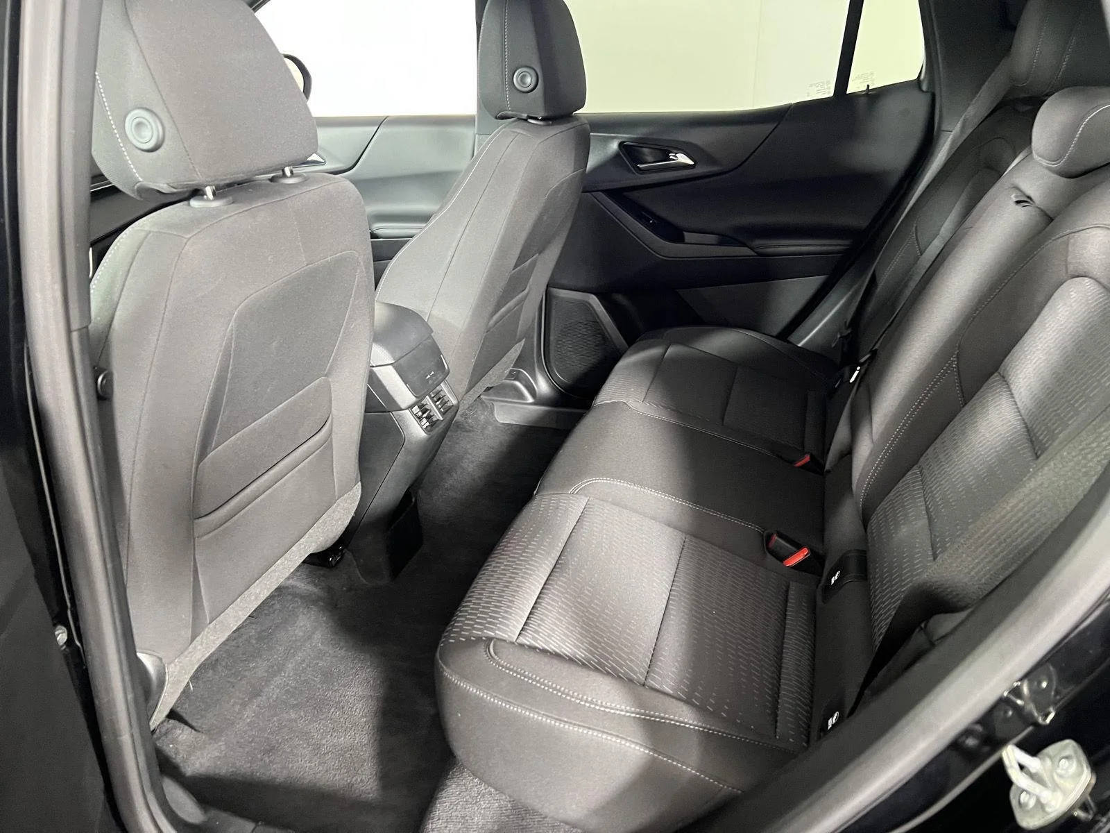 Used 2025 Mosaic Black Metallic Chevrolet FWD LT image 7