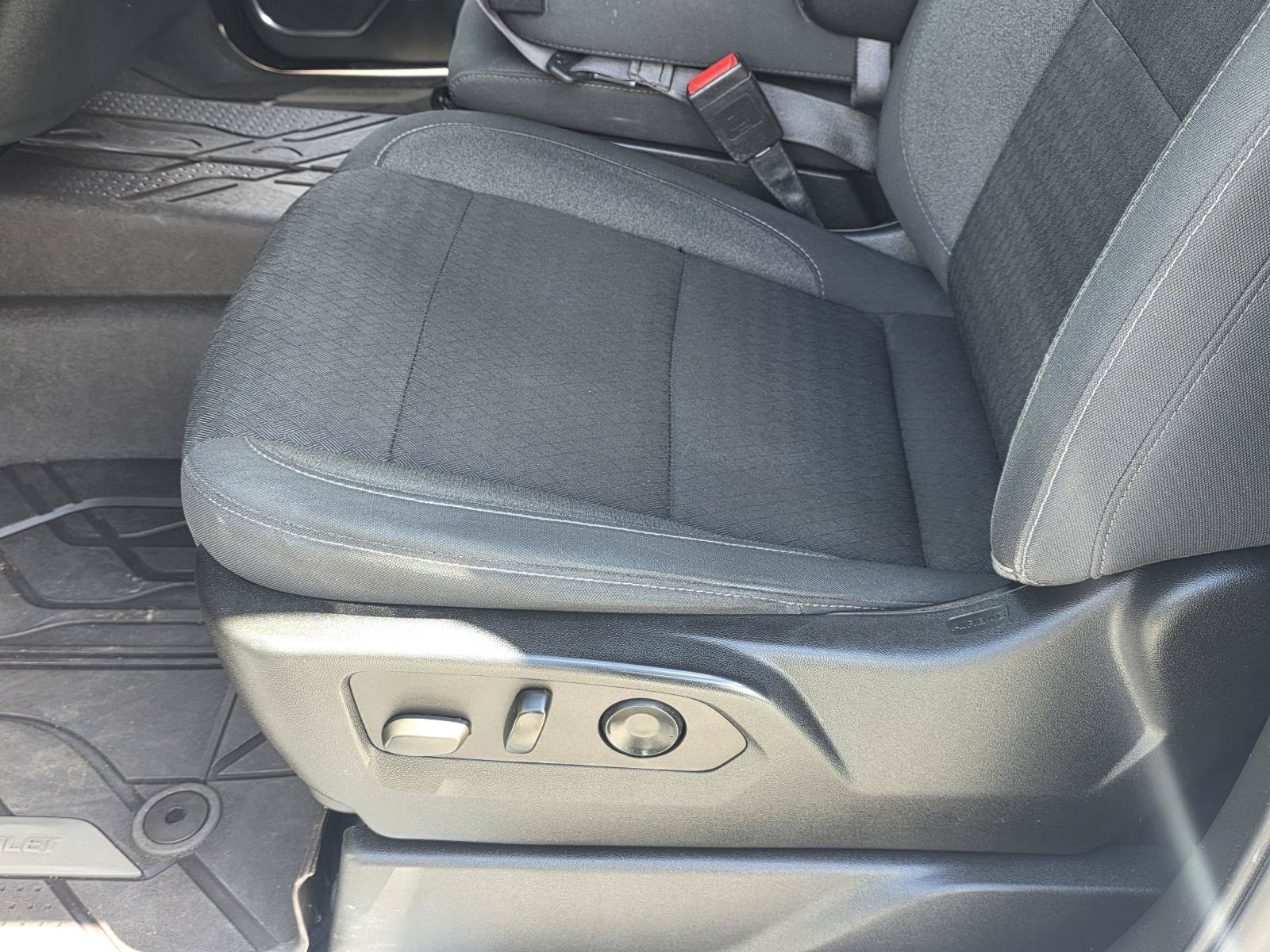 Used 2022 Summit White Chevrolet LT image 13