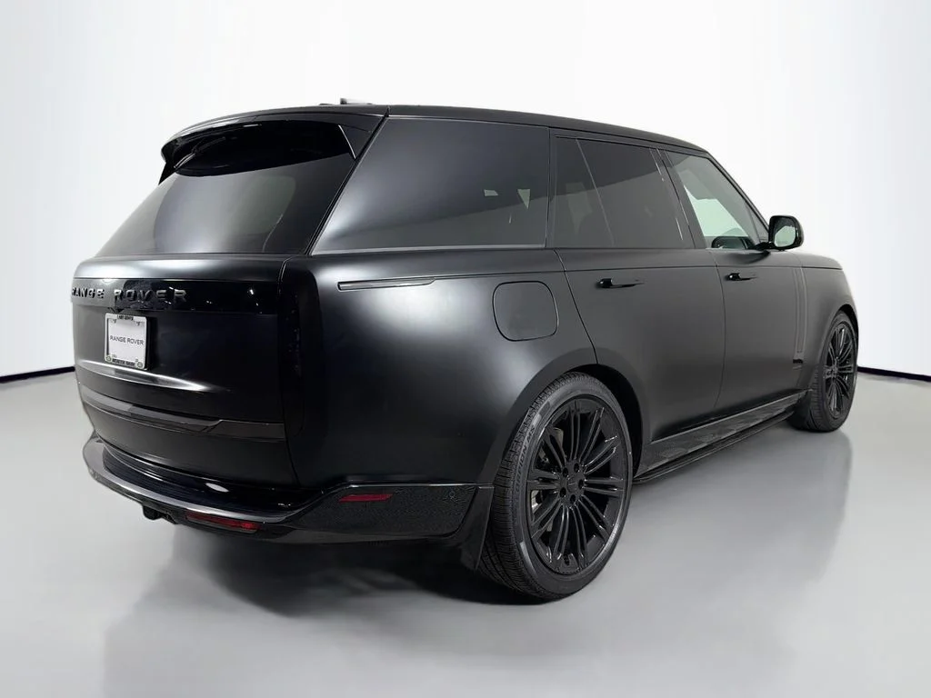 New 2026 Obsidian Black Satin Land Rover SE image 5