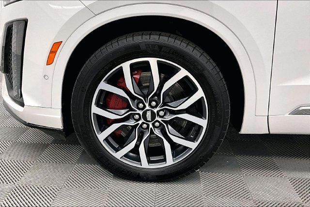 Used 2024 Crystal White Tricoat Cadillac Sport image 10