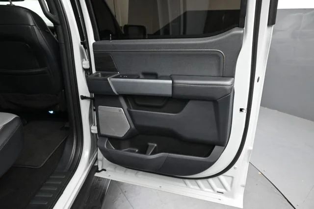 Used 2024 White Ford Lariat image 25