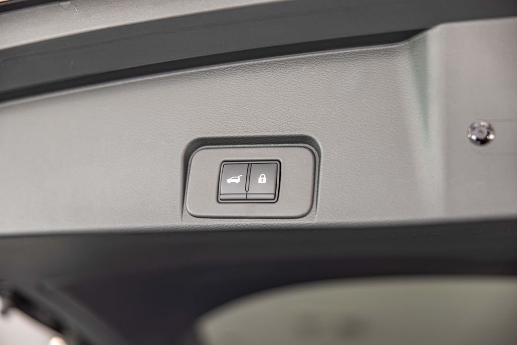 Used 2025 Black Nissan SL image 17