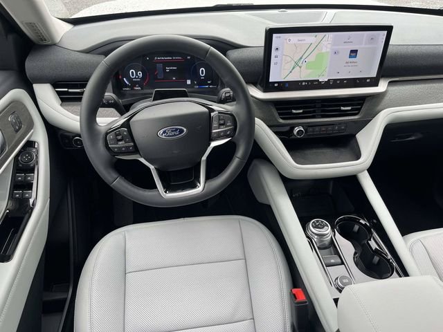 New 2026 Star White Metallic Tri-Coat Ford Platinum image 7