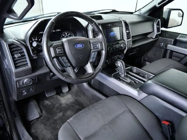 Used 2018 Black Ford XLT image 3