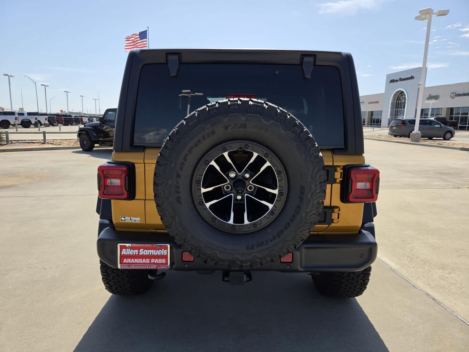 New 2026 Goldilocks Exterior Paint Jeep Willys image 4