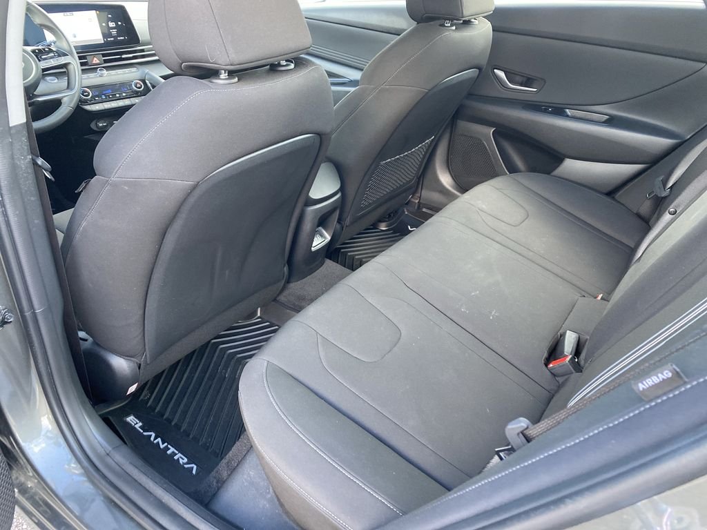 2025 Hyundai Elantra SEL - Photo 28