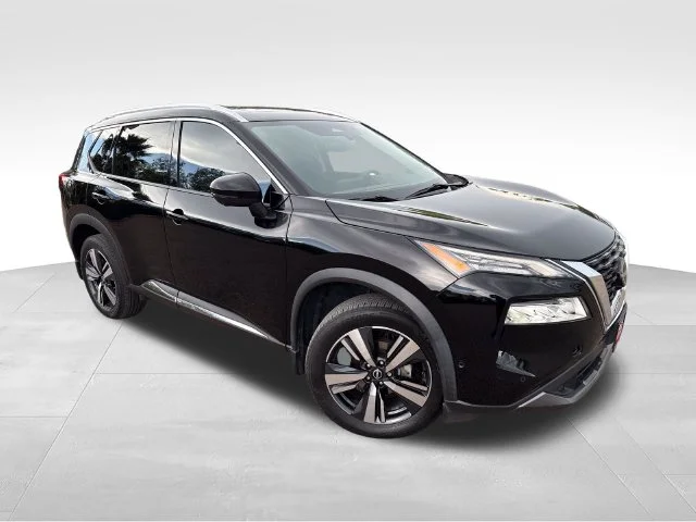 Used 2023 Black Nissan SL image 1