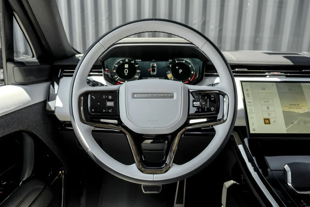 New 2026 Fuji White Land Rover Dynamic SE image 19