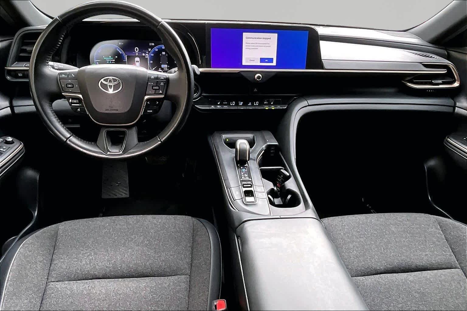 Used 2023 Oxygen White Toyota XLE image 16