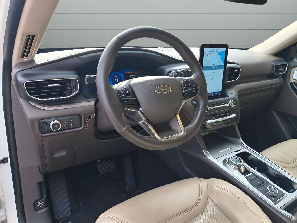 Used 2020 Star White Metallic Tri-Coat Ford Platinum 4WD image 18