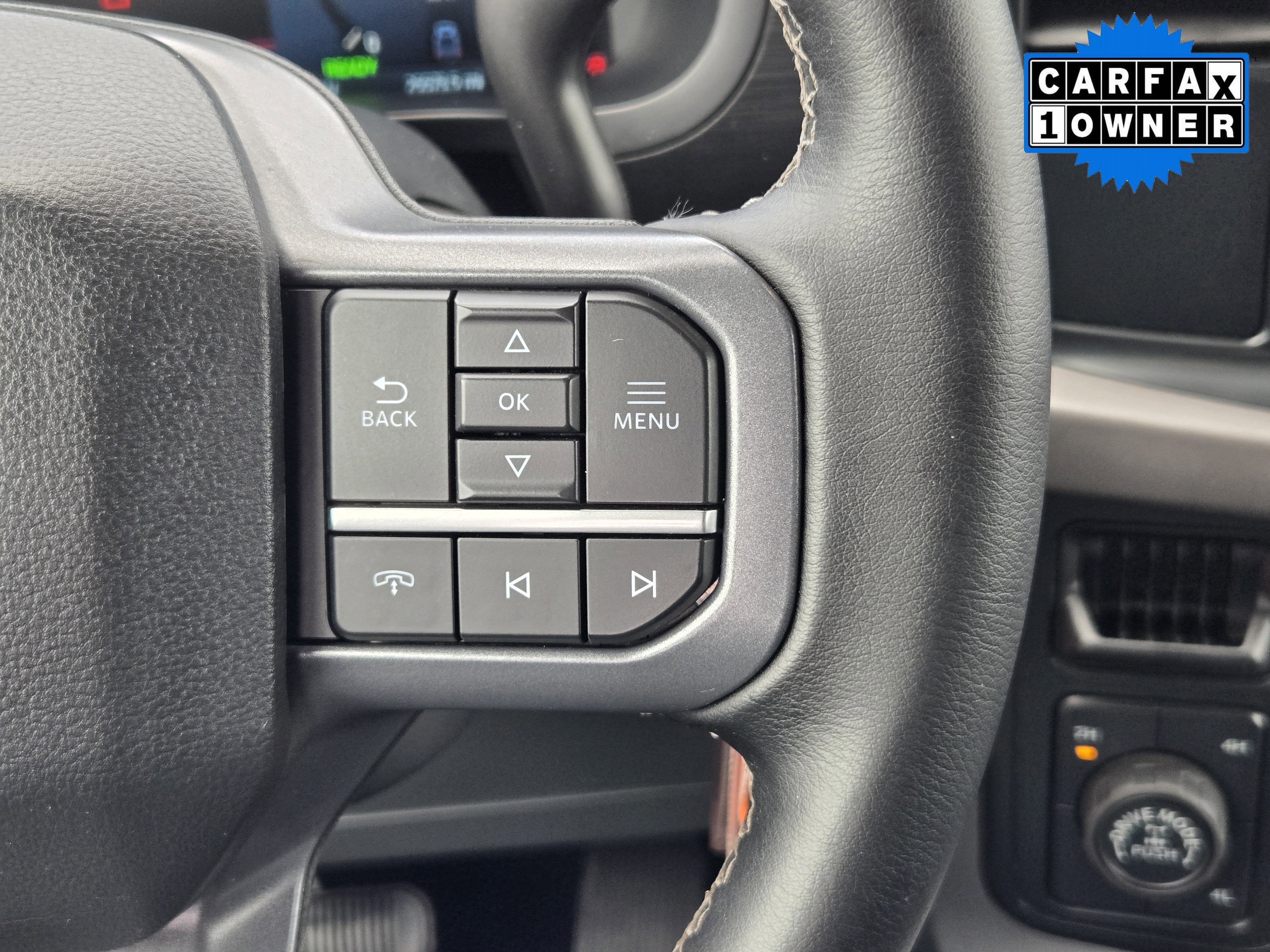 Used 2025 Gray Metallic Ford XLT image 25
