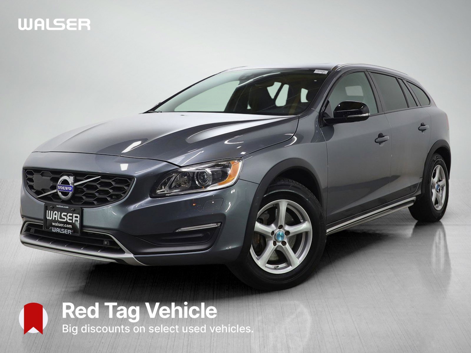 2016 Volvo V60 T5 Cross Country AWD Platinum's photo