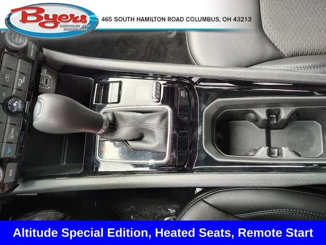 New 2026 Hydro Blue Pearl-Coat Exterior Paint Jeep Latitude image 23