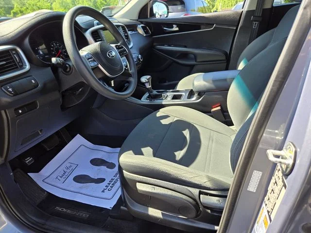 Used 2020 Silver Kia LX image 11