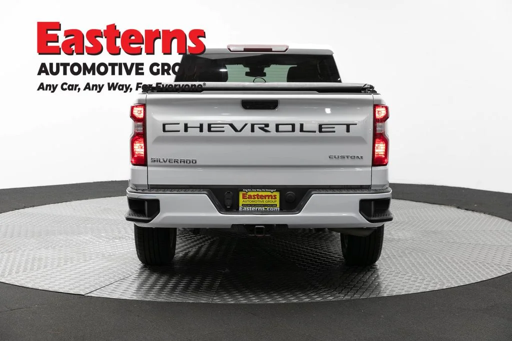 Used 2023 White Chevrolet Custom image 6