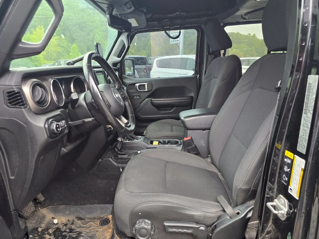 Used 2020 Black Jeep Sport image 4