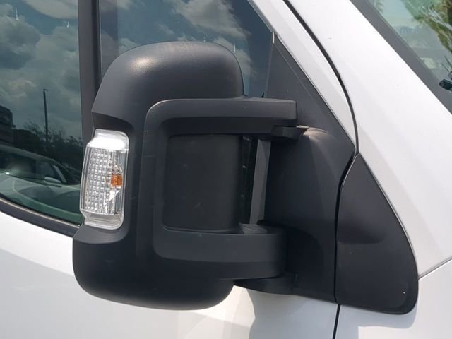 Used 2025 White Ram Base image 12